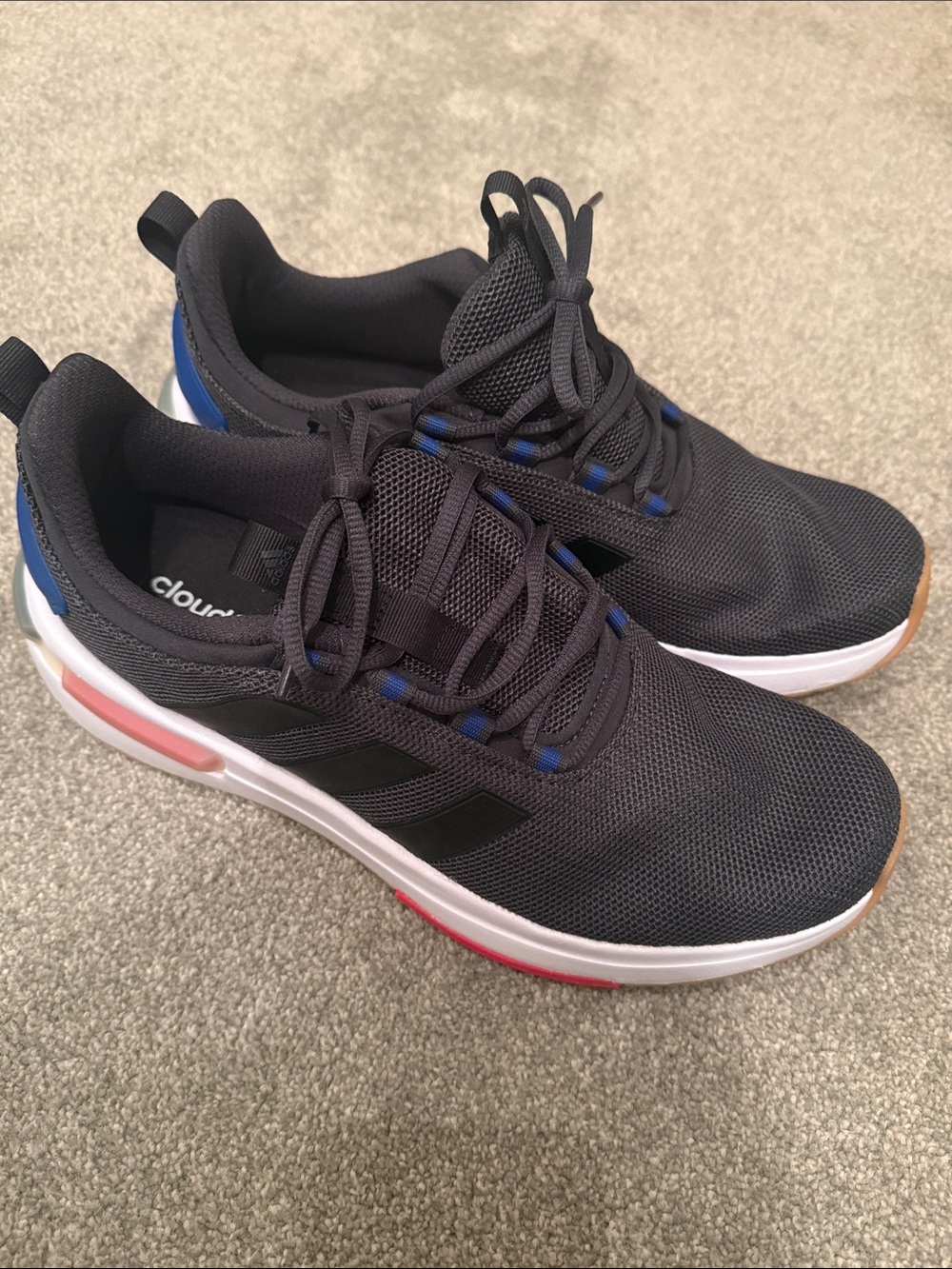 Men’s Adidas Cloud foam shoes